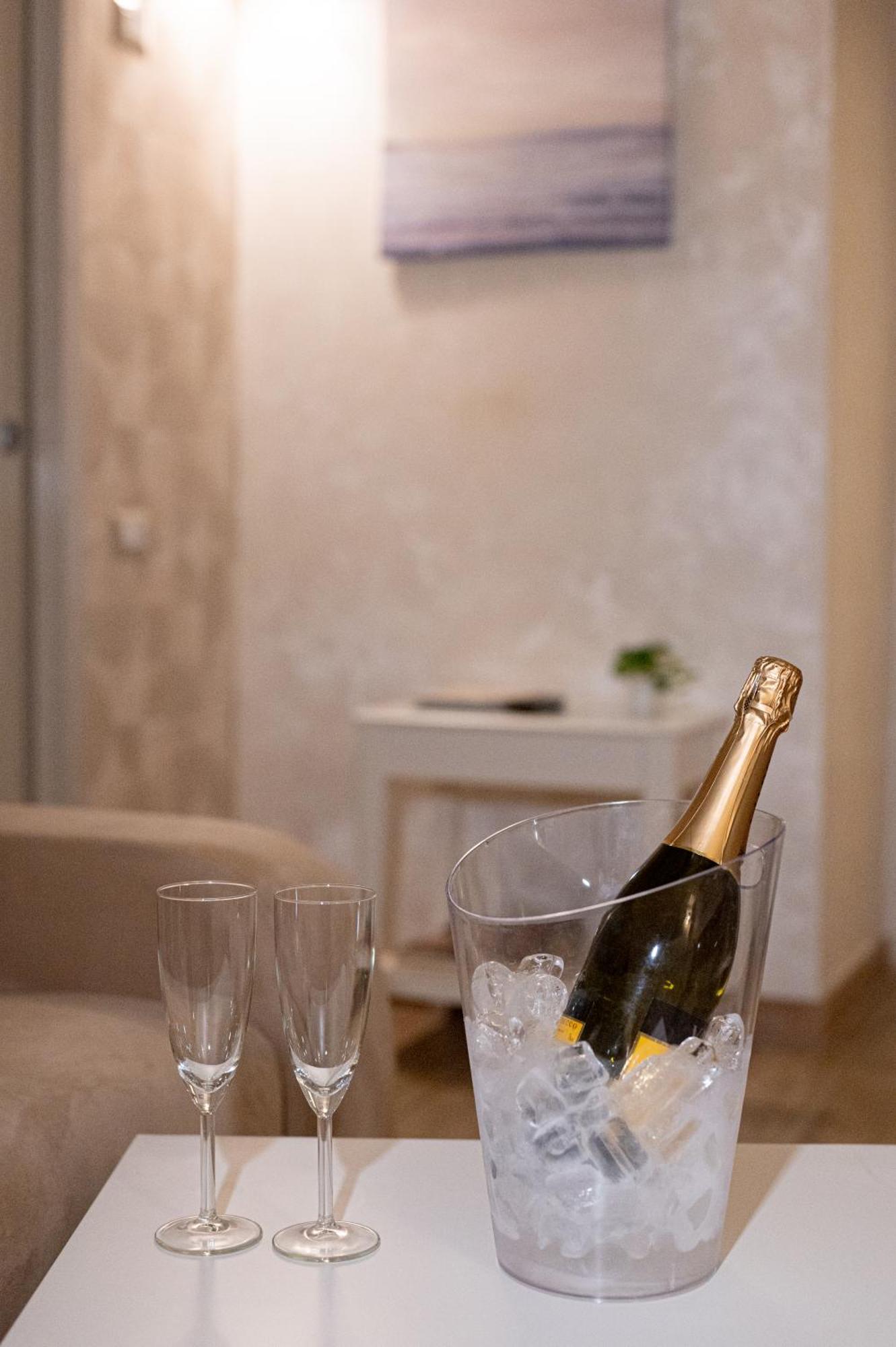 Suite House 78 Bari Eksteriør billede